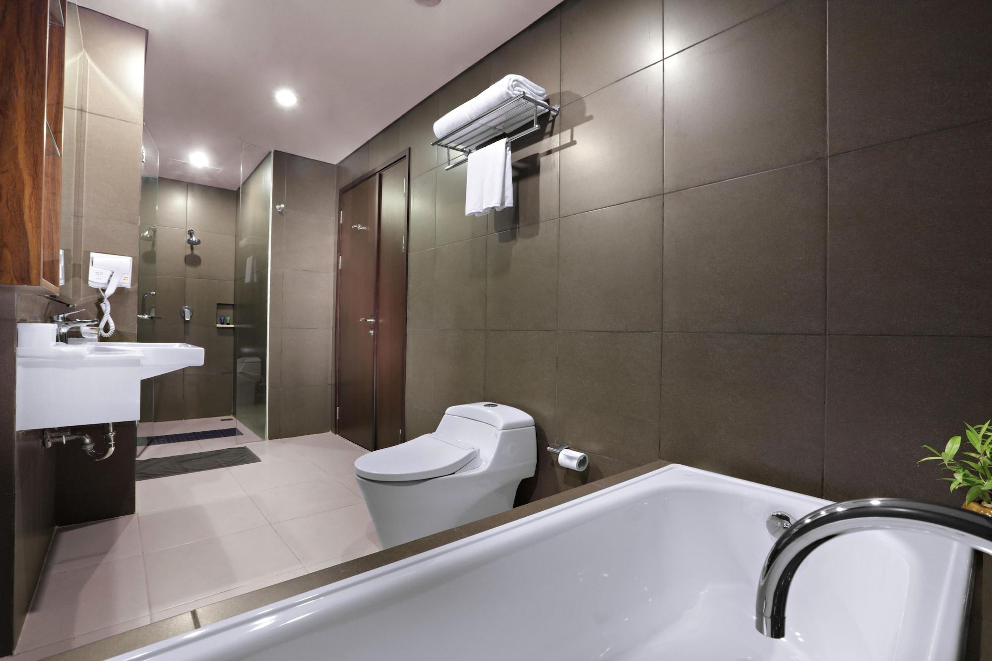 Aston Imperial Bekasi Hotel & Conference Center Luaran gambar